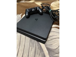 Sony PlayStation 4 slim