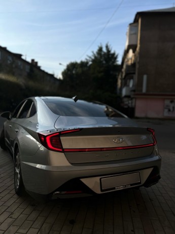 prodam-hyundai-sonata-2020g-big-1