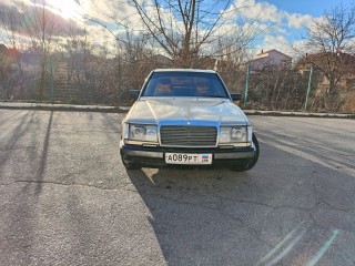 W124