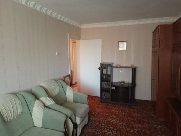 prodam-3-x-komnatnuiu-kvartiru-big-0