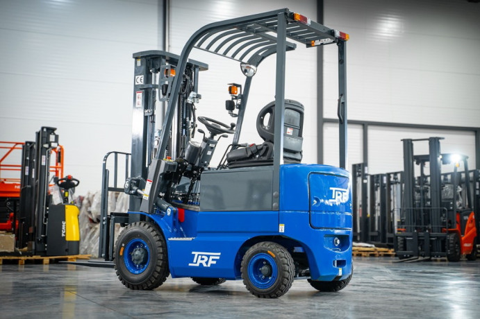 elektriceskii-vilocnyi-pogruzcik-trf-25-tonny-v-dnr-novyi-dostavka-big-2