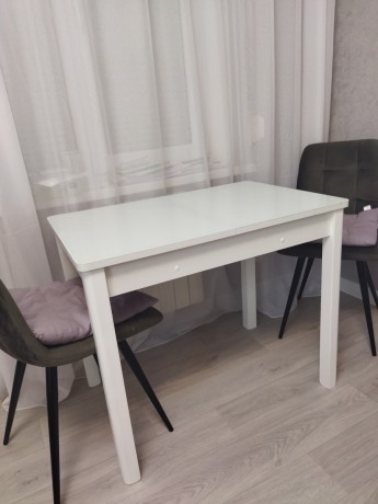 prodam-obedennyi-stol-big-0
