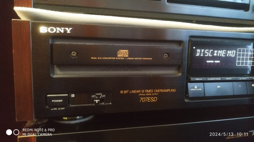cd-pleer-soni-cdp-707esd-big-1