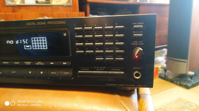 cd-pleer-soni-cdp-d7-big-1