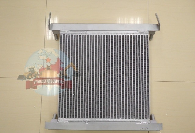 radiator-maslianyi-voe-11890332-volvo-bl71-big-1