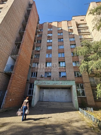 prodam-pomeshhenie-108-m2-v-gorode-lugansk-ulica-gradusova-big-0