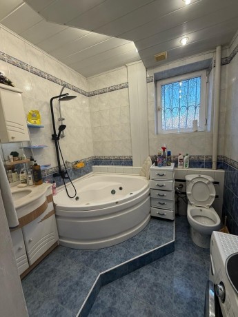 prodam-dom-297-m2-v-centre-goroda-lugansk-ulica-litvinova-big-2