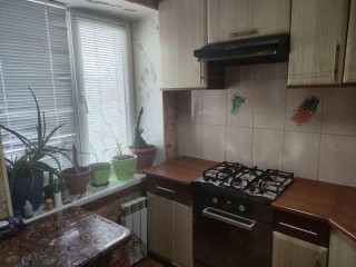Продам 1-комн квартиру в городе Луганск улица Ватутина