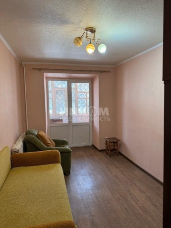 prodam-3-x-komn-kvartiru-v-centre-goroda-lugansk-ulica-oboronnaia-big-2