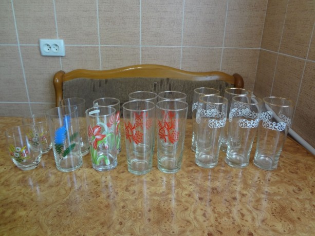 stakany-stekliannye-dlia-napitkov-big-1