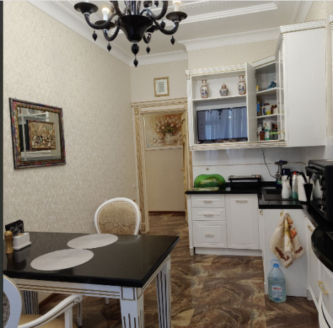 krupnogabaritnaia-2-x-kom-kvartira-112-m2-v-centre-donecka-pr-mira-big-4