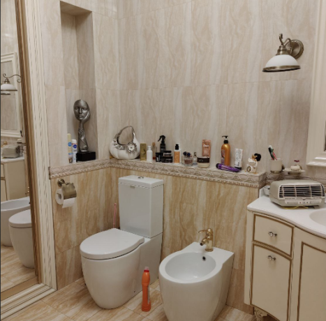 krupnogabaritnaia-2-x-kom-kvartira-112-m2-v-centre-donecka-pr-mira-big-2