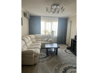 Продам 3-х комн квартиру в городе Луганск квартал Ленинского Комсомола