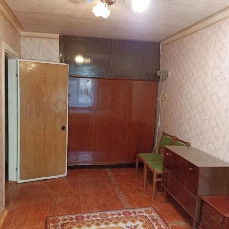 dokumenty-gotovyprodam-2-x-komn-kvartiru-g-lugansk-kv-50-let-oborony-luganska-big-0