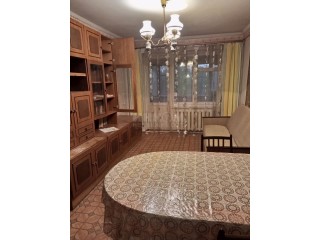 Продам 4-х комнатную квартиру с авт отоп в городе Луганск квартал Солнечный