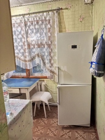 prodam-4-x-komnatnuiu-kvartiru-s-avt-otop-v-gorode-lugansk-kvartal-solnecnyi-big-3