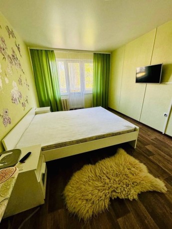 prodam-2-x-komn-kvartiru-v-gorode-lugansk-kvartal-sevcenko-big-1