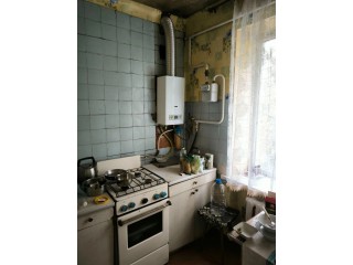 Продам 2-х комн квартиру в городе Луганск улица Курчатова