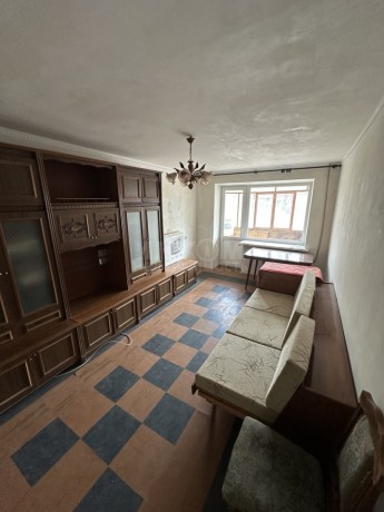 prodam-2-x-komnatnuiu-kvartiru-v-gorode-lugansk-kvartal-50-let-oktiabria-big-1