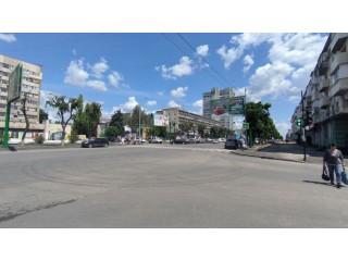Продам помещение 239 м2 в центре города Луганск