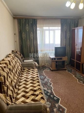 prodam-2-x-komn-kvartiru-v-gorode-lugansk-kvartal-dzerzinskogo-big-0