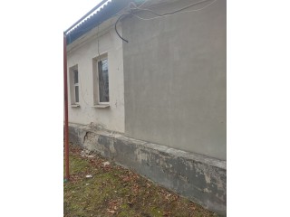 Продам дом в центре Станицы Луганской