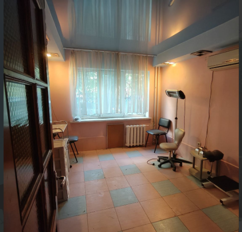 salon-krasoty-v-centre-budenovskogo-r-na-ul-polockaia-big-1