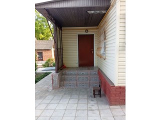 Продам дом в городе Луганск поселок Тепличное