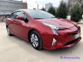 toyota-prius-2017-small-1