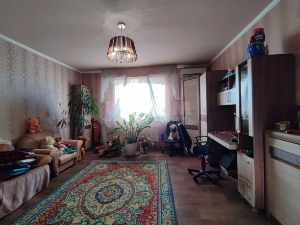 prodam-dom-285-m2-v-gorode-lugansk-zovtnevyi-raion-big-3