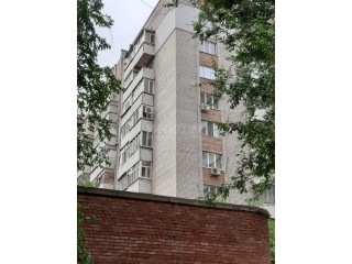 Продам 1-комн квартиру в городе Луганск квартал Мирный
