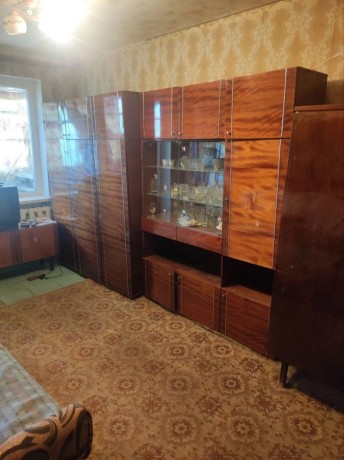 prodam-2-x-komn-kvartiru-v-gorode-lugansk-kvartal-solnecnyi-big-1