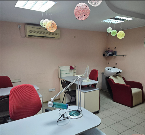 arenda-salon-krasoty-ul-universitetskaia-doneck-siti-big-2