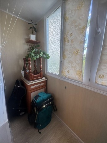 prodam-kvartiru-1-komn-kvartiru-g-lugansk-kv-sevcenko-big-4