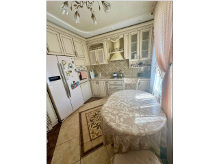 Срочная продажа! 4-х ком. квартира в Буд. р-не. ул. Довженко,57 в отдичном состоянии