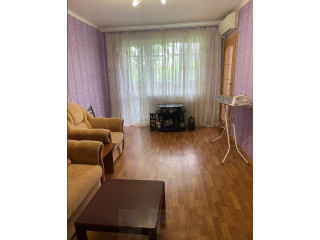 3-х ком. квартира в Кировском р-не. пр. Семашко в хорошем состоянии