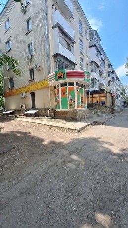 prodam-2-x-komn-kvartiru-v-gorode-lugansk-ulica-kurcatova-big-0