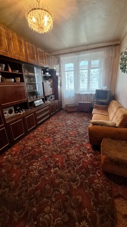 prodam-2-x-komn-kvartiru-v-gorode-lugansk-ulica-kurcatova-big-1