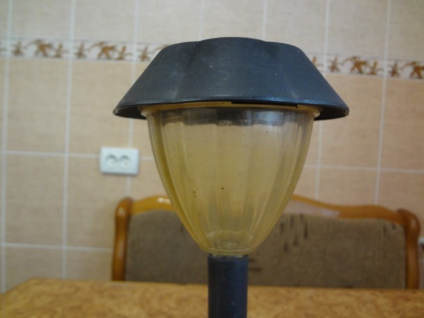 fonari-sadovye-na-solnecnyx-batareiax-big-1