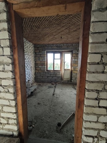 prodaetsia-nedostroennyi-3-x-etaznyi-dom-v-gsuxodolsk-krasnodonskii-raion-big-2