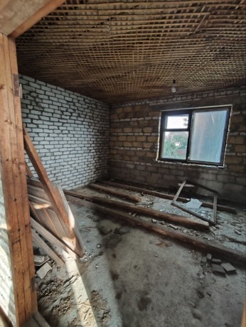 prodaetsia-nedostroennyi-3-x-etaznyi-dom-v-gsuxodolsk-krasnodonskii-raion-big-4