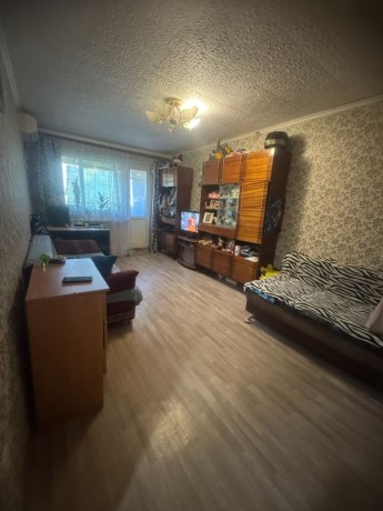 dokumenty-gotovyprodam-kvartiru-1-komn-kvartiru-g-lugansk-kv-solnecnyi-big-1