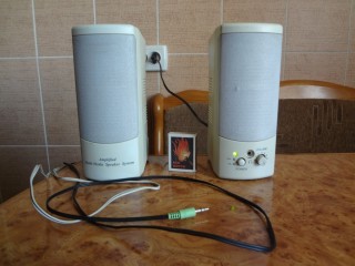 Колонки активные Amplified для ПК (в ремонт)