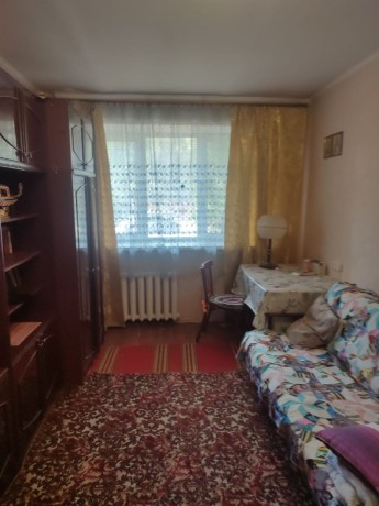prodam-2-x-komnatnuiu-kvartiru-kvartal-solnecnyi-gorod-lugansk-big-0