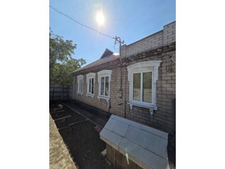 Дом в Калининском р-не. ул. Дружбы народов
