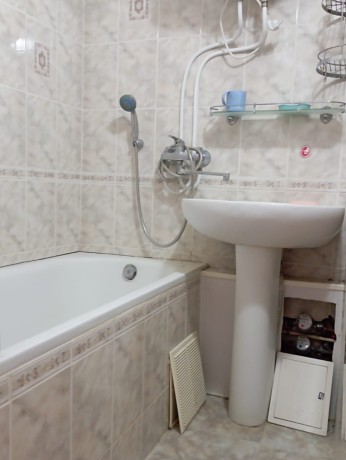 2-x-kom-kvartira-v-krymu-simferopol-big-2