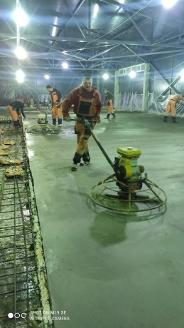 betonnye-promyslennye-poly-s-toppingom-v-luganske-big-0