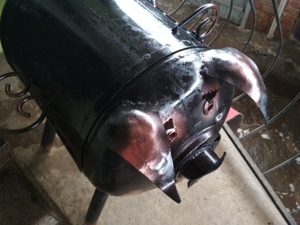 koptilnia-mangal-barbekiu-3-v-1-big-2
