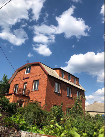 dom-v-budenovskom-r-ne-pos-kalinkino-280-m2-big-1