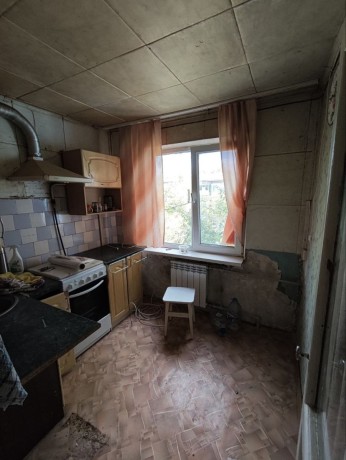 prodaetsia-3-x-komnatnaia-kvartirag-luganskvartal-sevcenko-tg-big-0